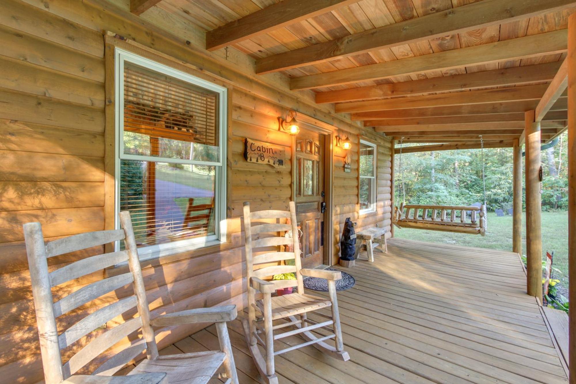Pet-friendly Log With Backyard And Porch! Holiday home *